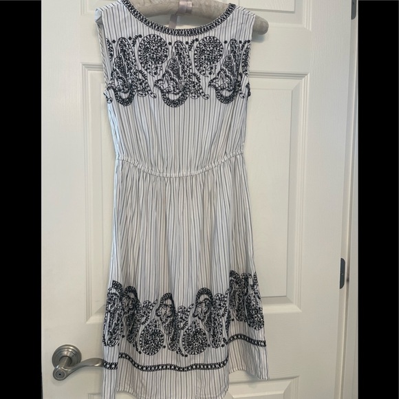 LOFT Dresses & Skirts - Loft petite dress